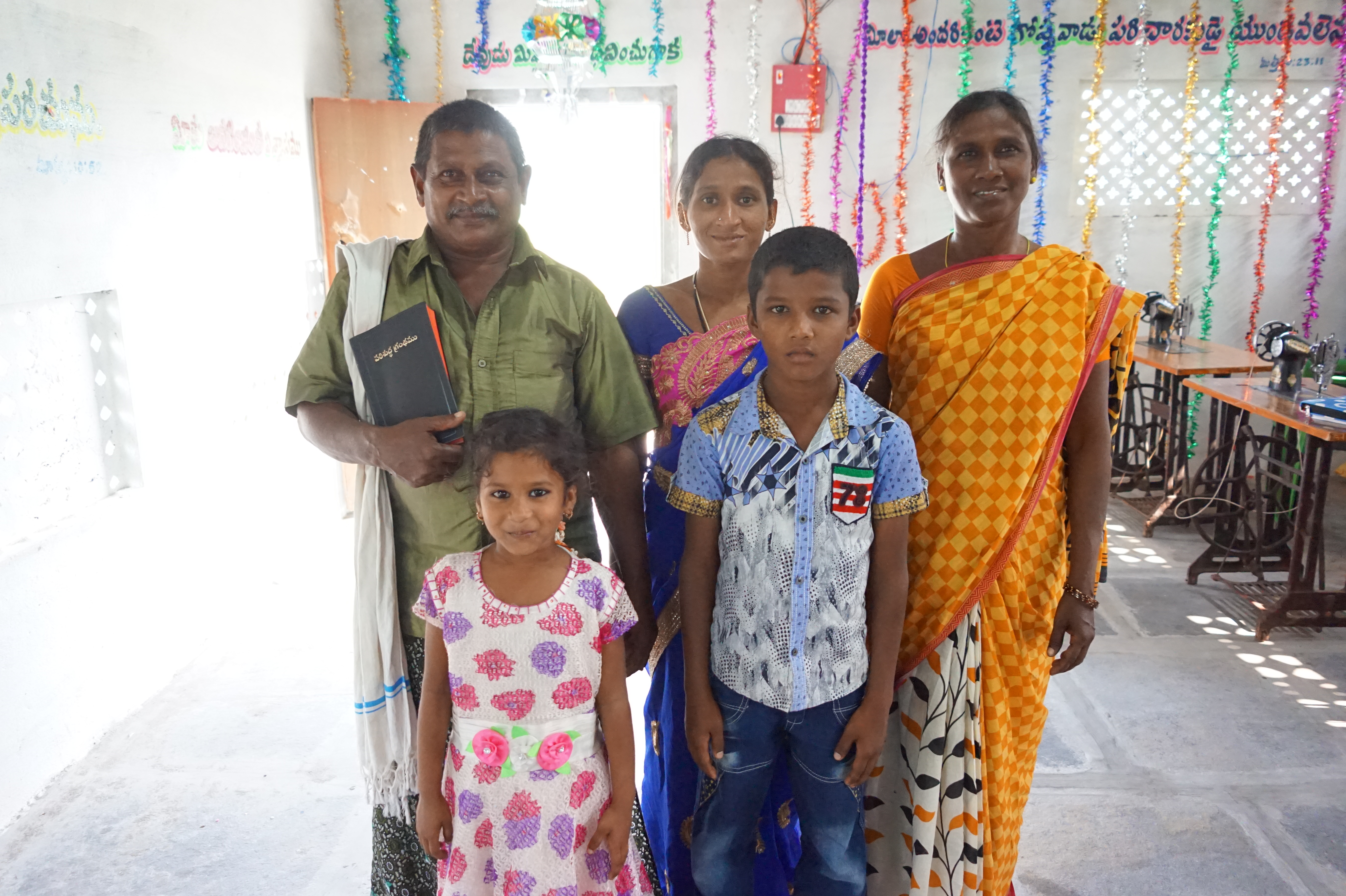 An Entire Family Accepts Jesus – Moturu, India