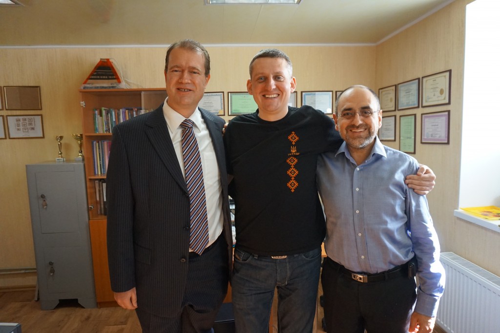 L – R: Dr Philip Rodionoff, Ruslan, Dr Eliezer Gonzalez – just after he shared his story with us